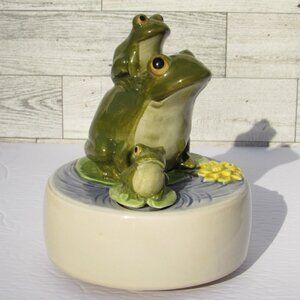 VTG Otagiri 1980 Japanese Music Box Frogs On Pond Someday My Prince Will Come